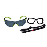 3M S1202SGAF-KT Solus 1000-Series Foam Strap, Green/Black, Grey Scotchgard Anti-fog Lens (7010341346) (20 Pack)