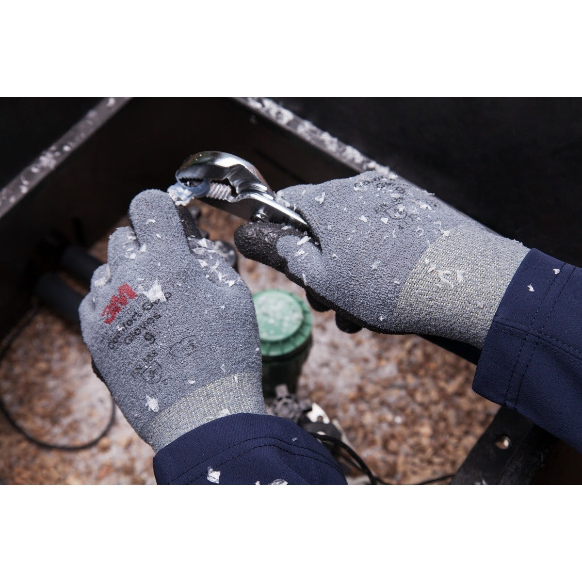 3M Comfort Grip Gloves Winter, Size X-Large (7010352931) (1 Pair) (6 Pack) - 3