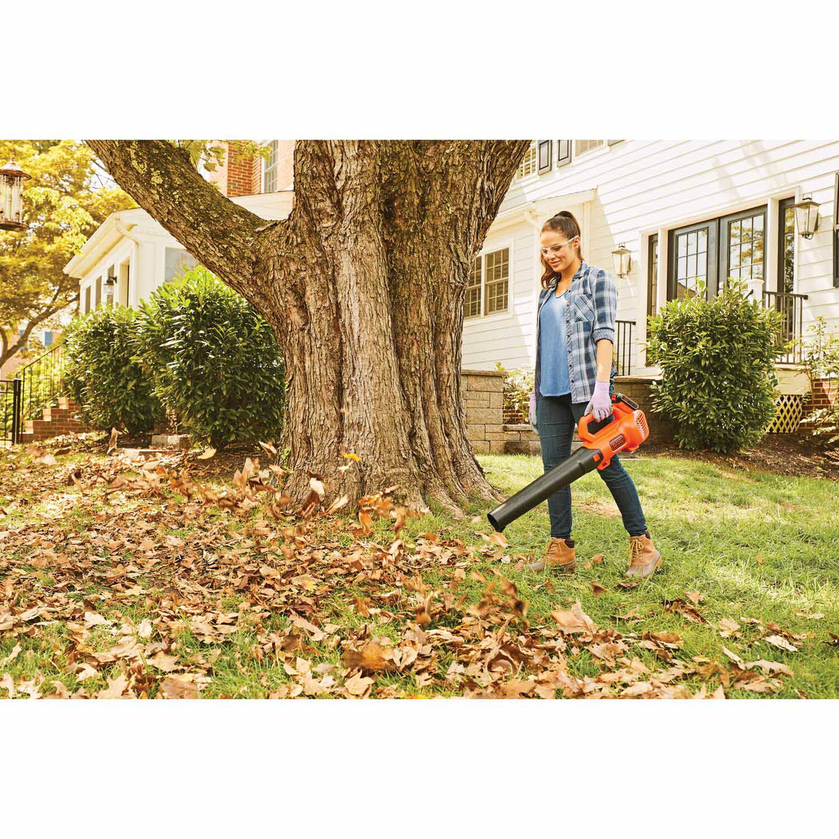 Black & Decker BCBL700D1 20V MAX* Axial Leaf Blower - 13