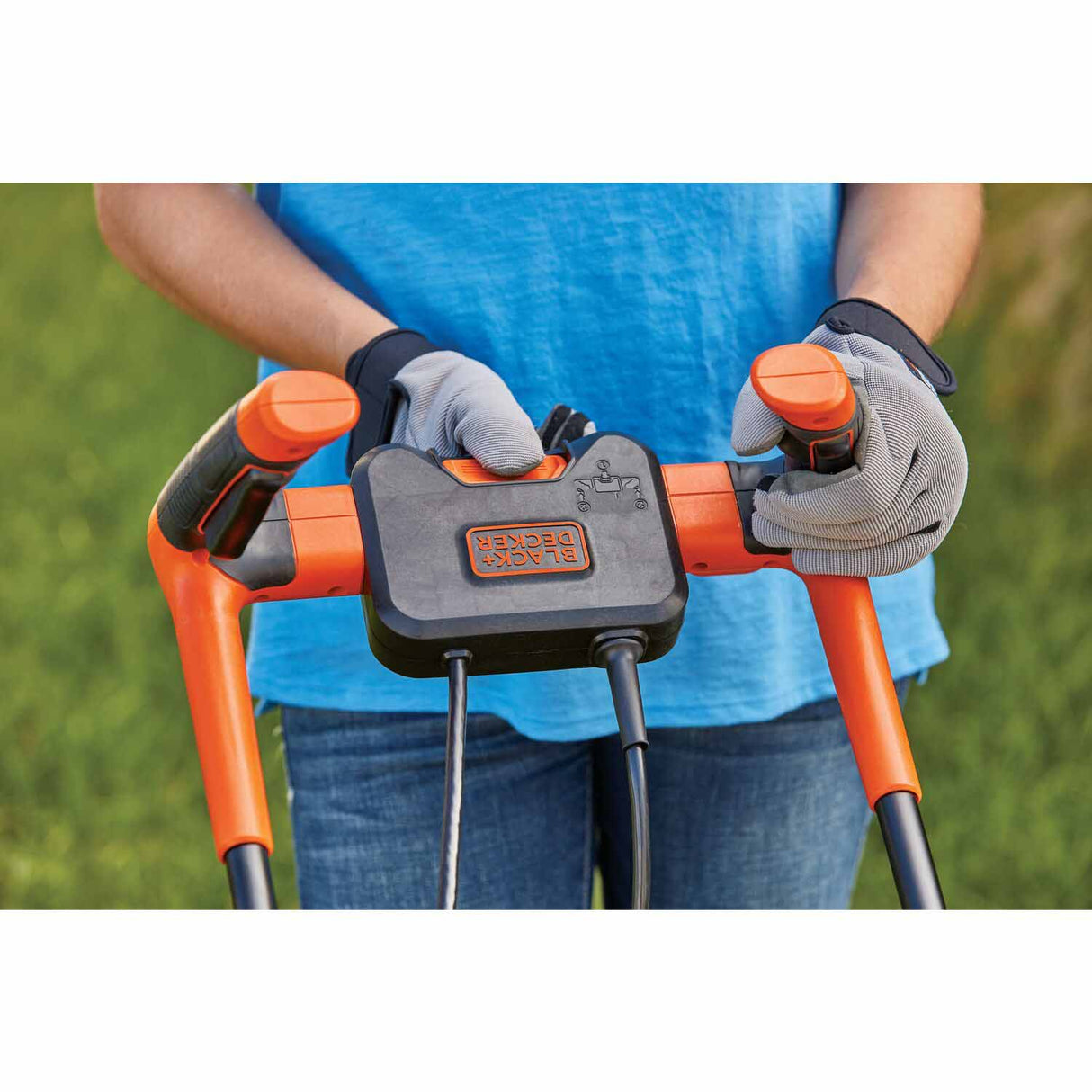 Black & Decker BEMW472BH 10 Amp 15 in. Electric Lawn Mower with Comfort Grip Handle - 8