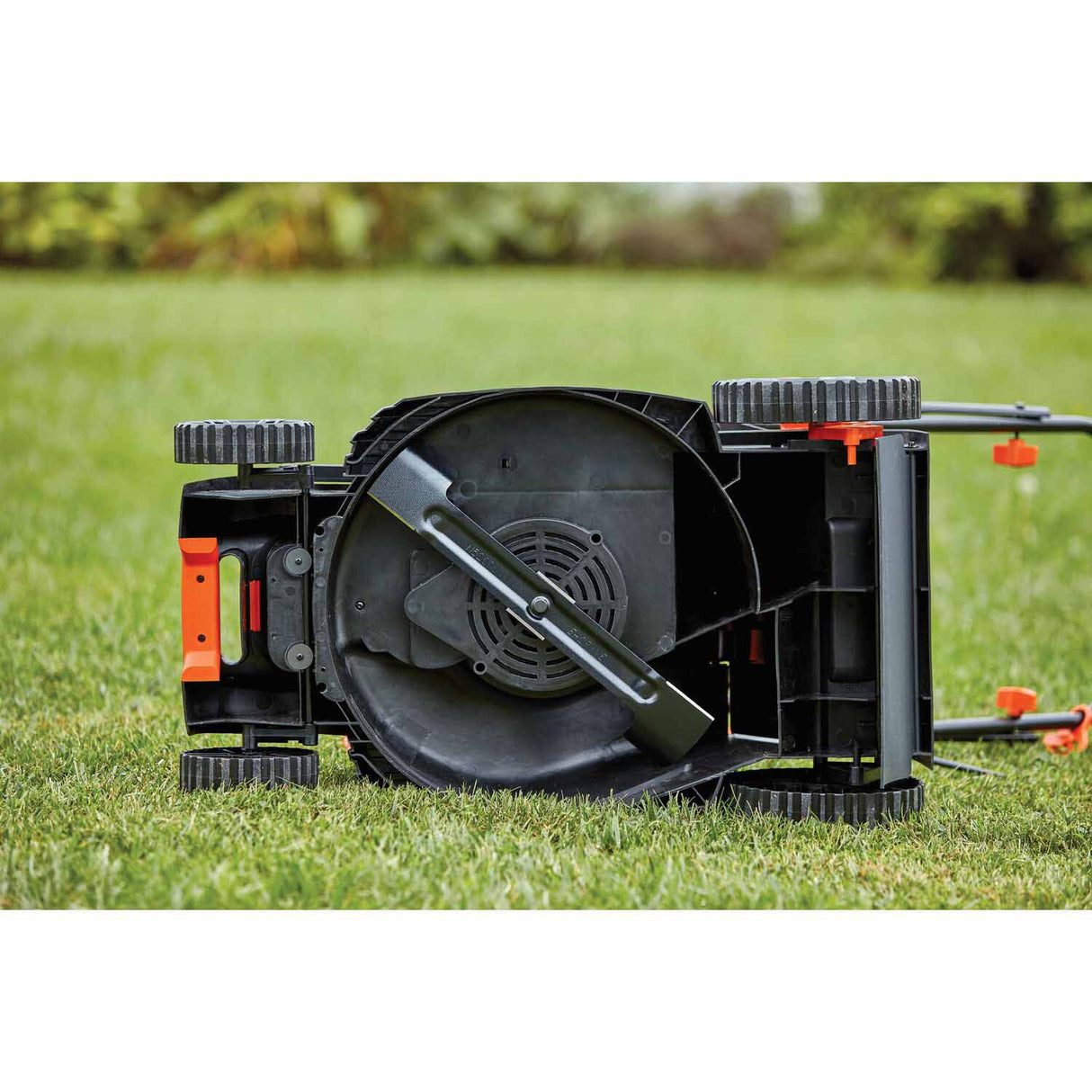 Black & Decker BEMW482BH 12 Amp 17 in. Electric Lawn Mower with Comfort Grip Handle - 10