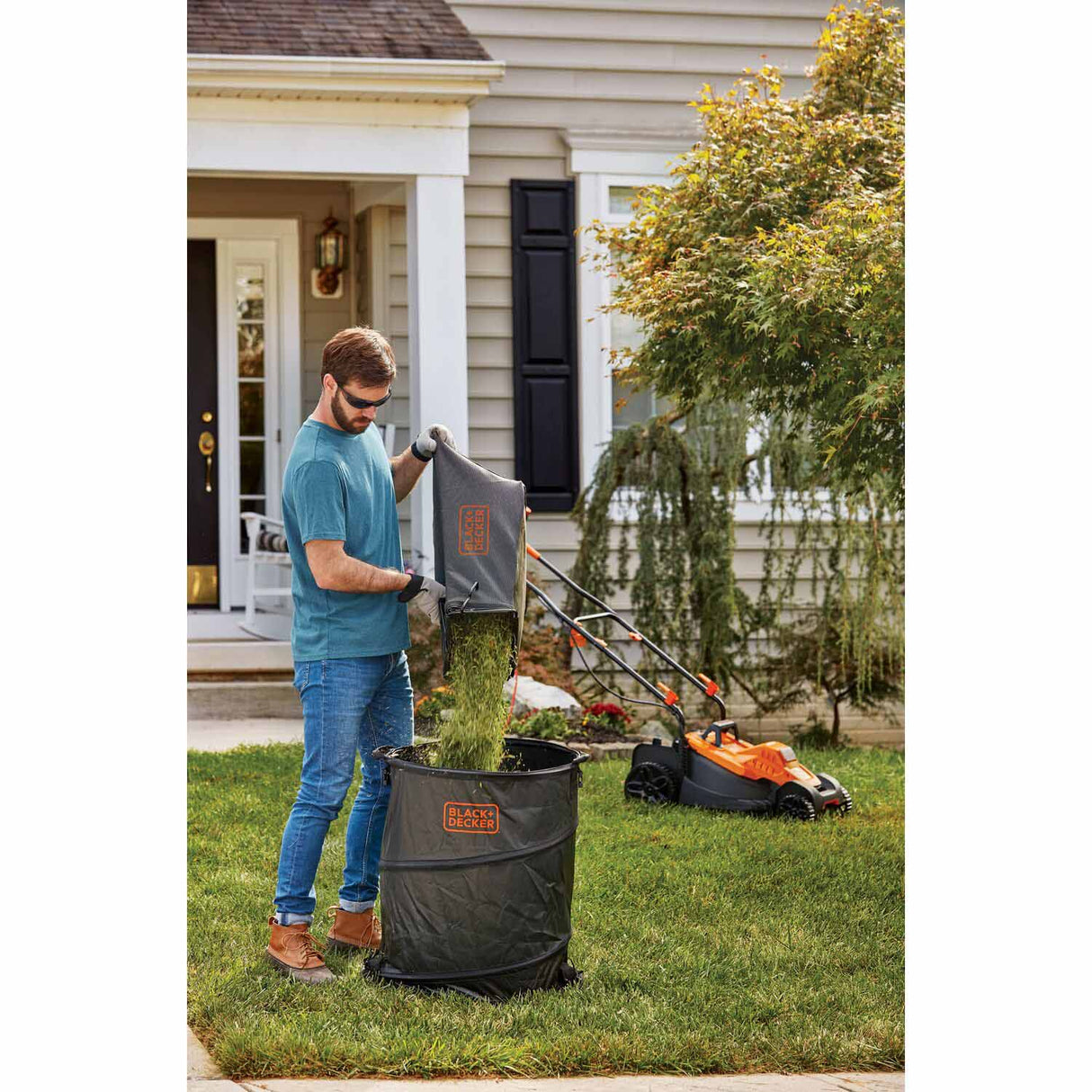 Black & Decker BEMW482BH 12 Amp 17 in. Electric Lawn Mower with Comfort Grip Handle - 12