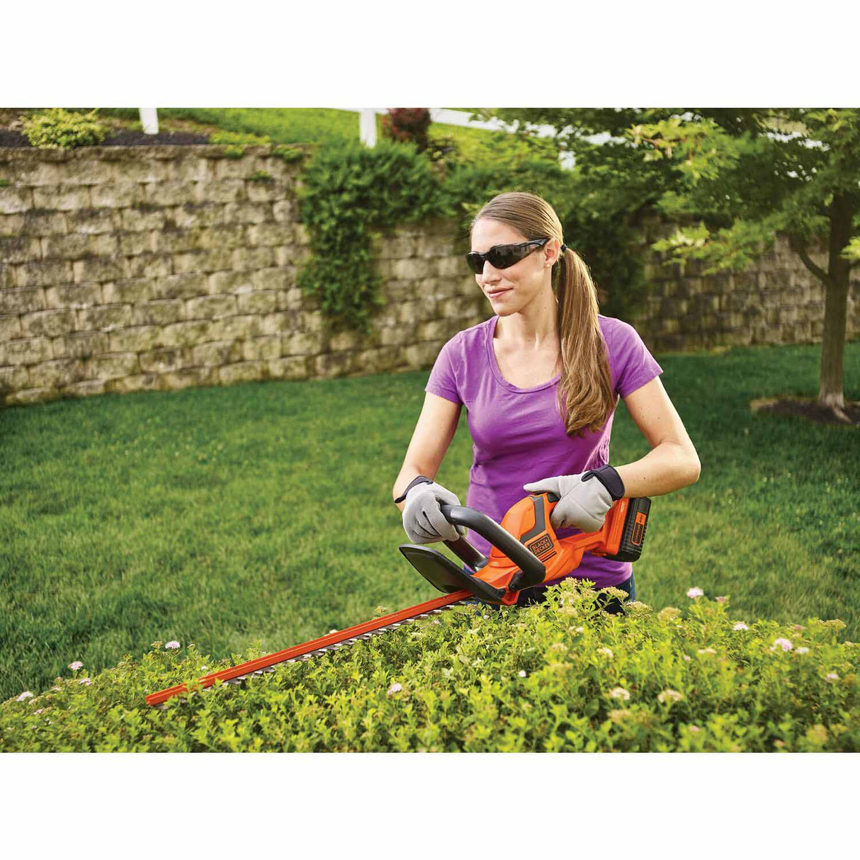 Black & Decker LHT2240C 40 V MAX 22-in Hedge Trimmer - 6