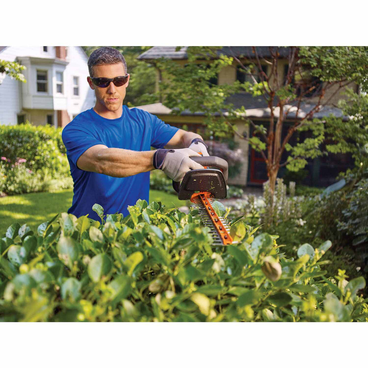 Black & Decker LHT341 40-volt 24-in Dual Cordless Hedge Trimmer (with Battery) - 4