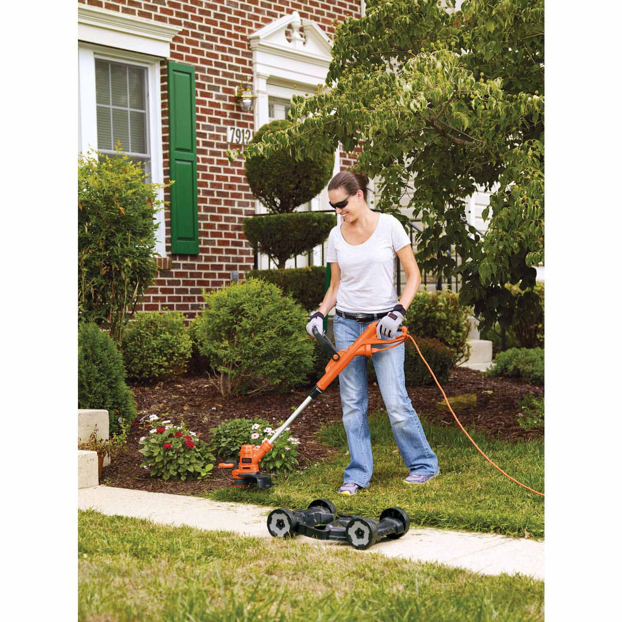 Black & Decker MTE912 6.5 Amp 12 in. Electric 3-in-1 Compact Mower (MTE912) - 8