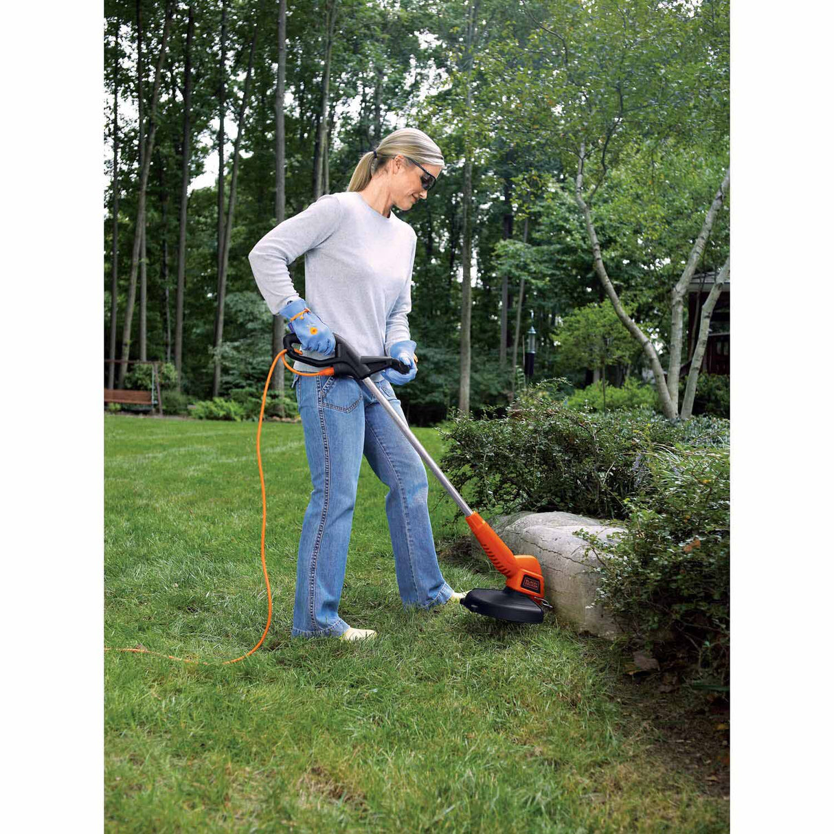 Black & Decker ST7700 4.4 Amp 13 in. 2-in-1 Trimmer/Edger (ST7700) - 8