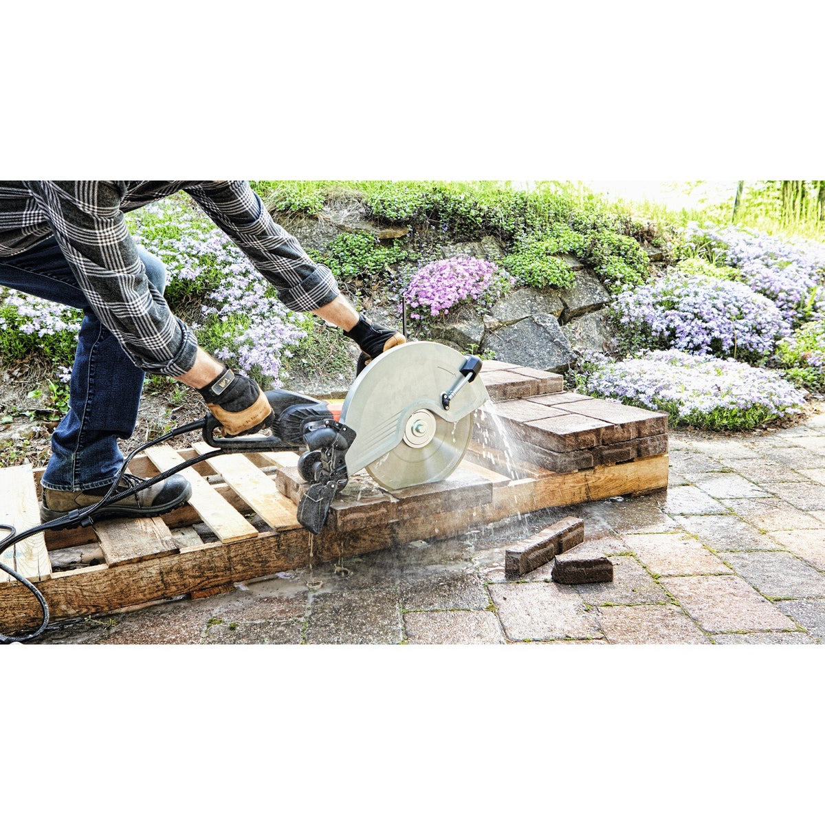 Bosch DB1241S 12 in Segmented Rim Diamond Blade for Pavers Soft Brick and Concrete Block - 2