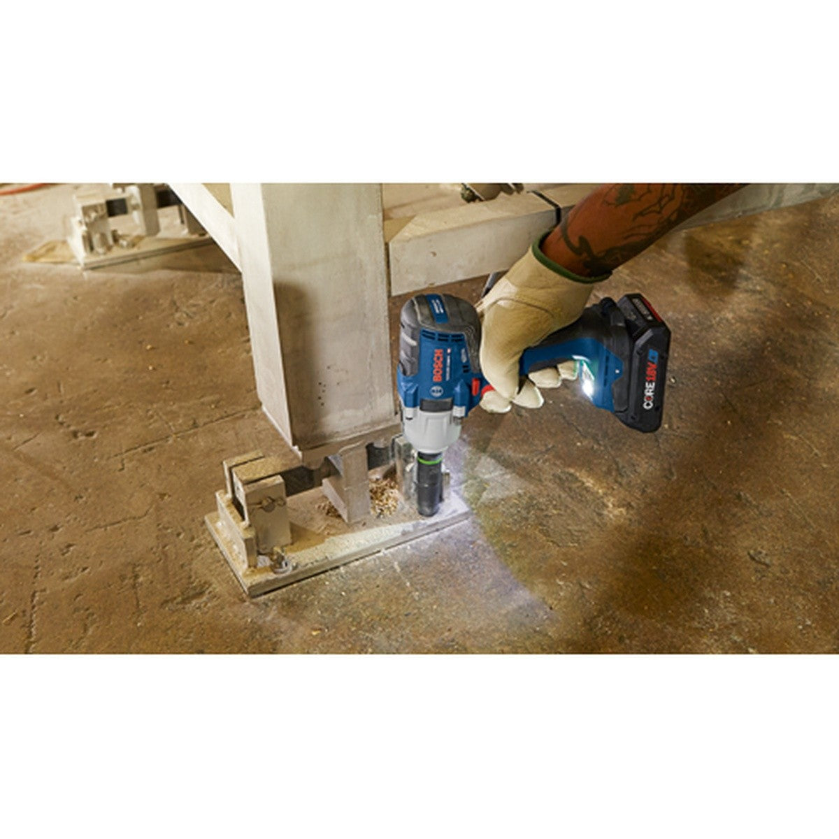 Bosch GDS18V-330PCB25 18V Brushless 1/2" Mid-Torque Impact Wrench Kit with Pin Detent (2 Batteries) - 10