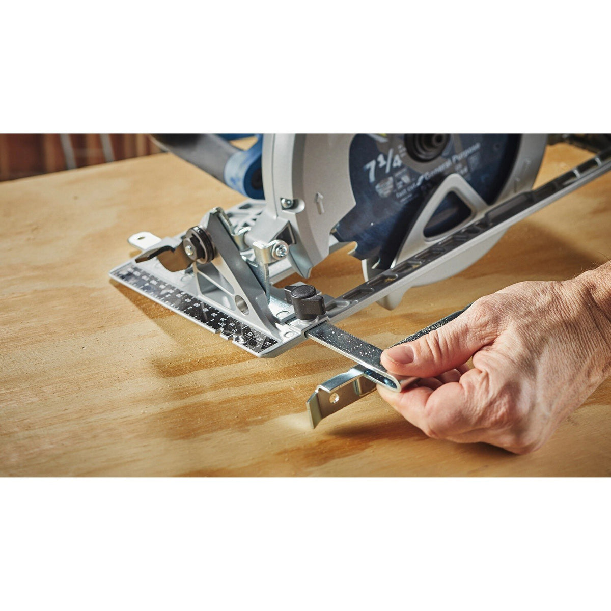 Bosch GKSLPG Blade Left Circular Saw Rip Fence for GKS18V-26L Circular Saw - 4