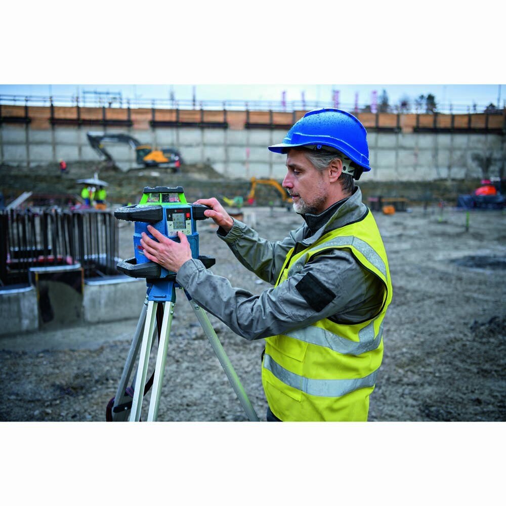 Bosch GRL4000-90CHVGK 18V REVOLVE4000 Connected Green-Beam Self-Leveling Horizontal/Vertical Rotary Laser Kit with (1) CORE18V 4 Ah Advanced Power Battery - 7
