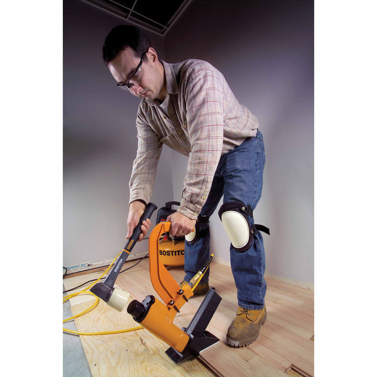 Bostitch MIIIFN Hardwood Flooring Cleat Nailer - 7