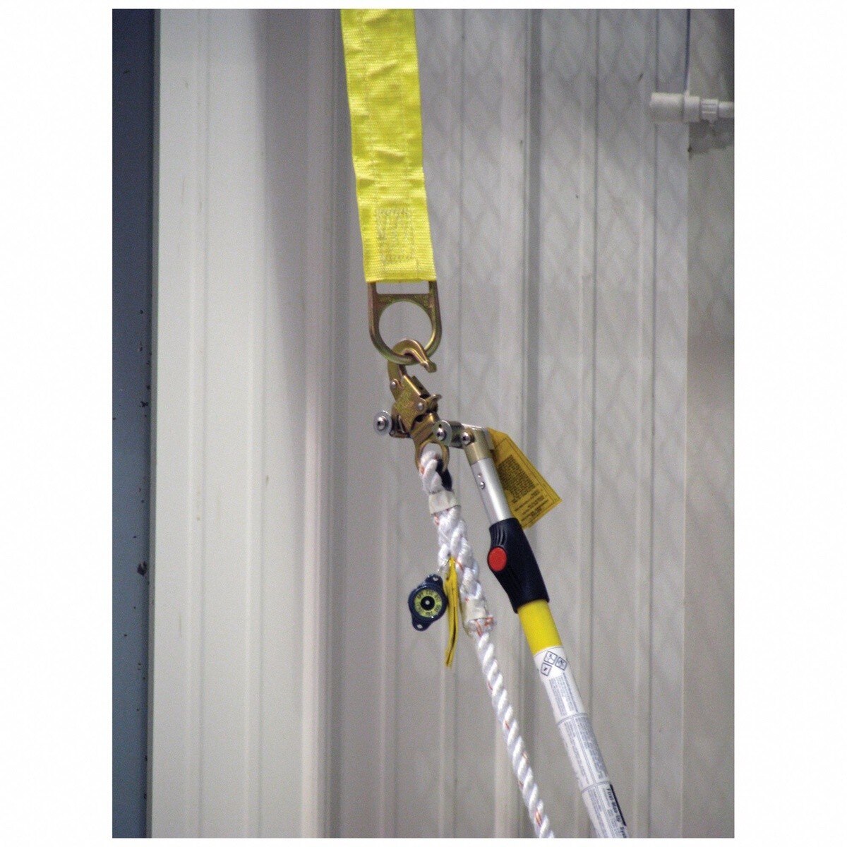 3M DBI-SALA 2104531 Remote Anchoring System with 8-16' Pole Pass-Through Anchor - 4