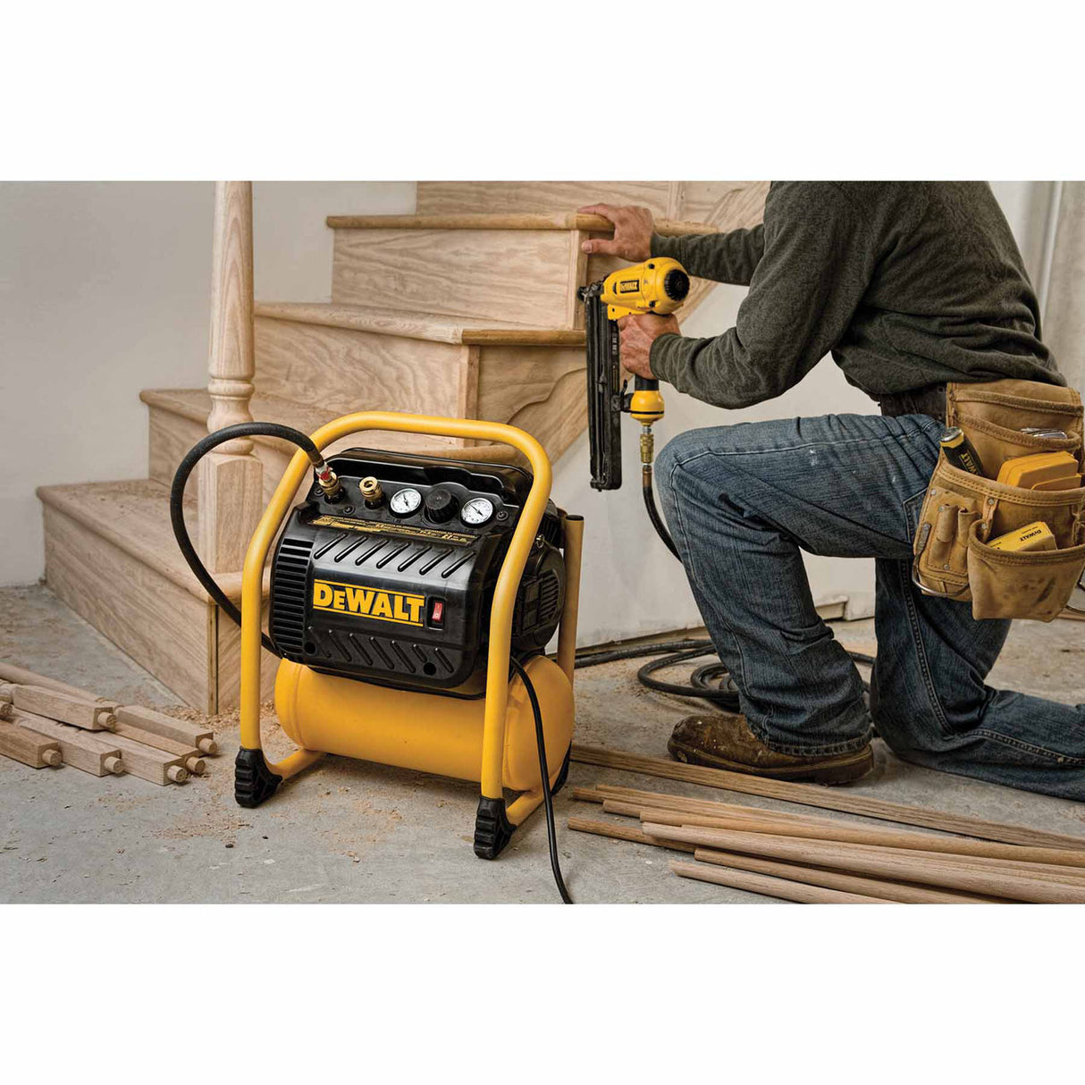 DeWalt DWFP55130 2.5 Gallon 200 PSI Quiet Trim Air Compressor - 3