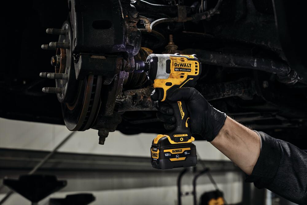 DeWalt DCF901B - 4