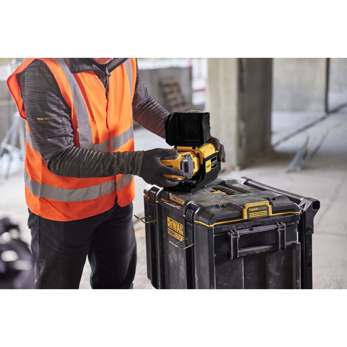 DeWalt DCAFVPS Flexvolt To Powershift Adapter - 12