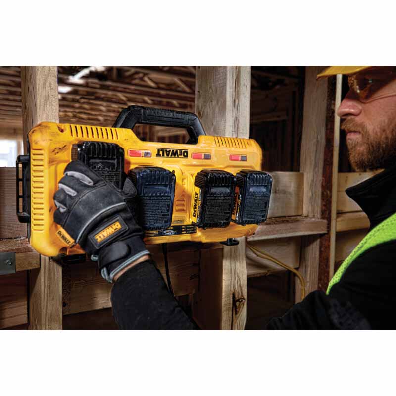 DeWalt DCB104 20V Max 4-Port Simultaneous Rapid Battery Charger - 7