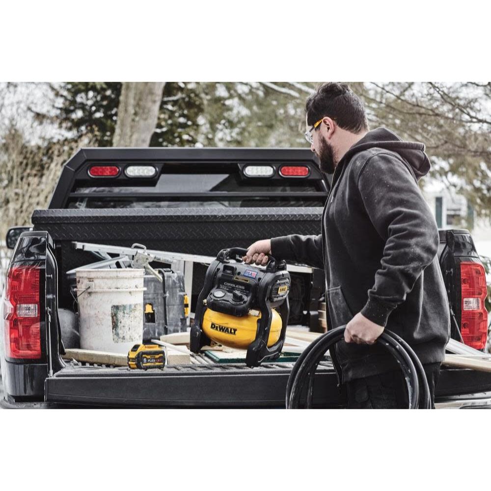 DeWalt DCC2520T1 20V MAX* 2-1/2 Gal. Brushless Cordless Air Compressor Kit - 7