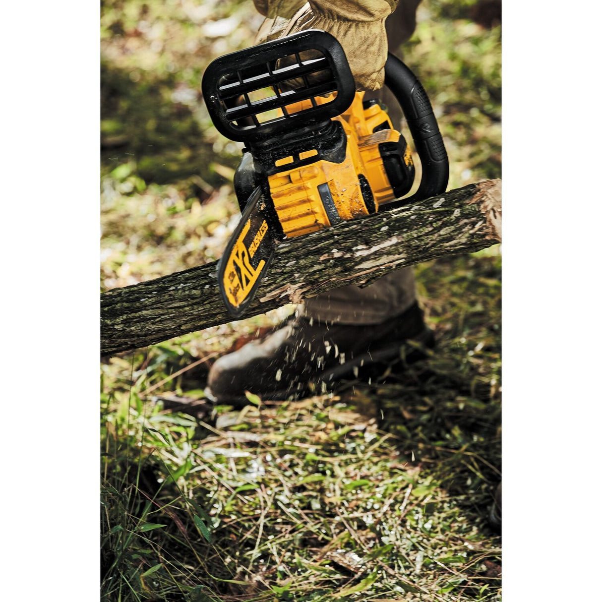 DeWalt DCCS670B 60 V MAX* Brushless Chainsaw (Bare) - 5