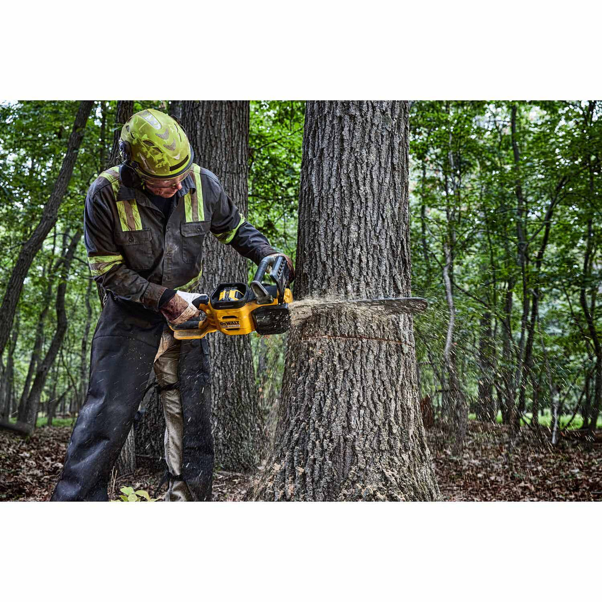 DeWalt DCCS677B 60V MAX* Brushless Cordless 20 in. Chainsaw (Tool Only) - 8