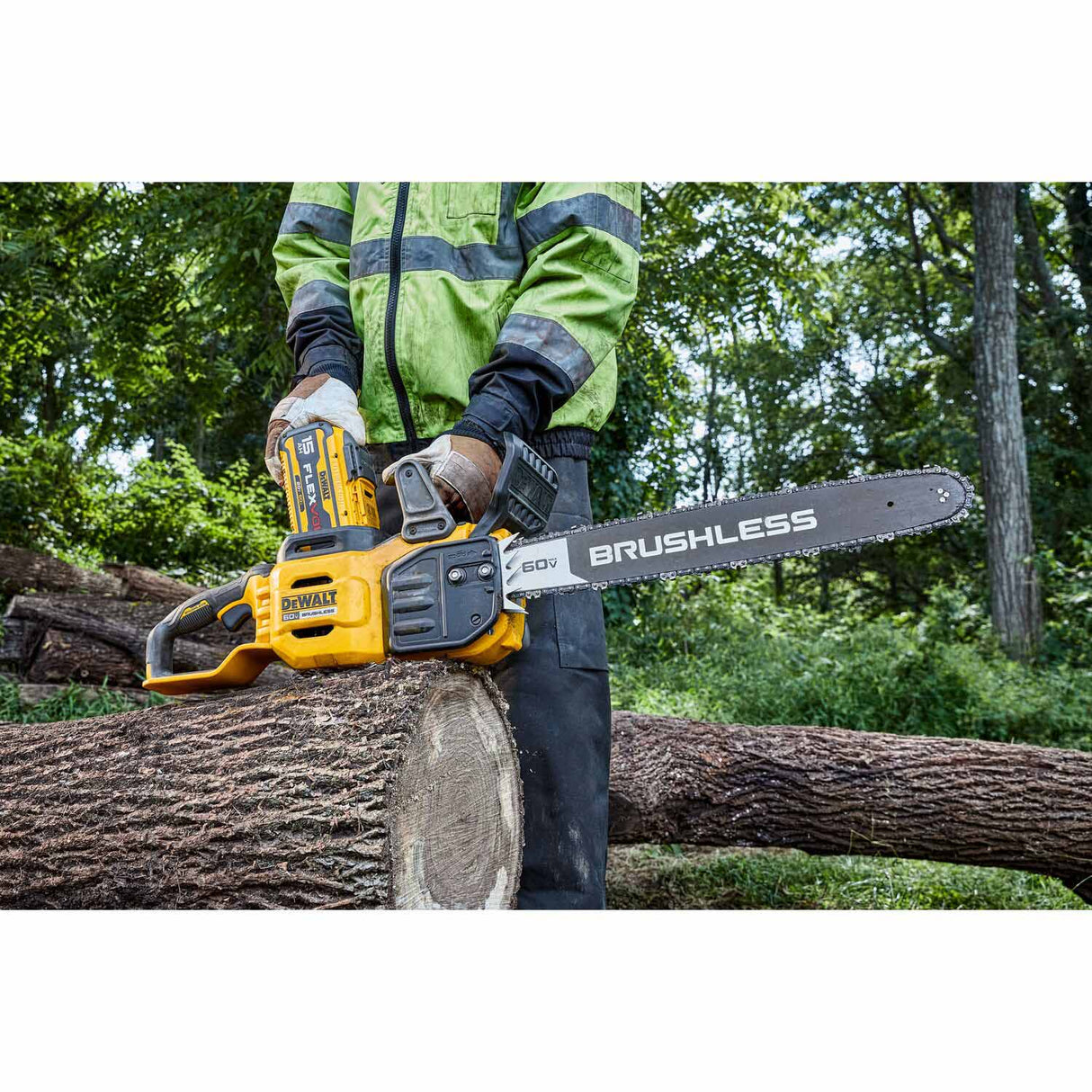 DeWalt DCCS677B 60V MAX* Brushless Cordless 20 in. Chainsaw (Tool Only) - 18