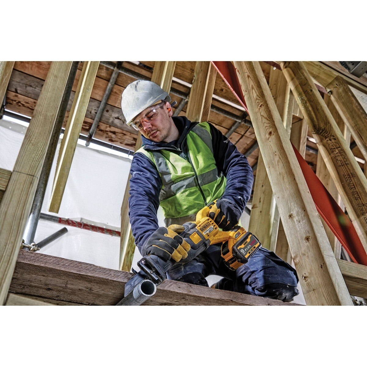 DeWalt DCD798P1 20V MAX Li-Ion Compact Hammer Drill Kit - 7