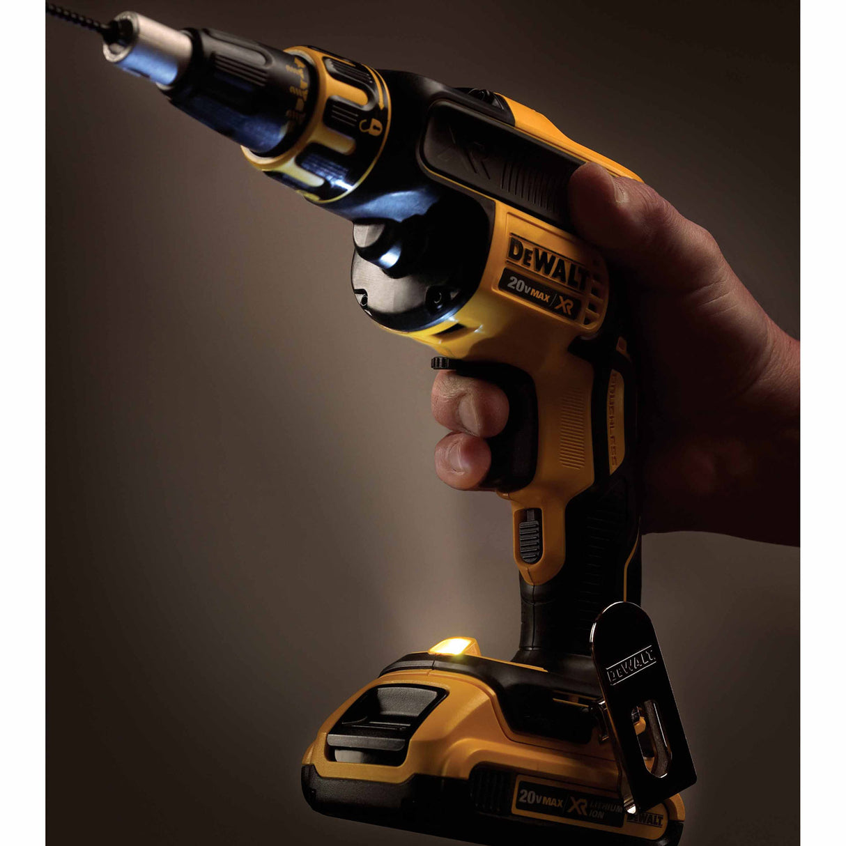 DeWalt DCF620D2 20V MAX XR Li-Ion Brushless Drywall Screwgun Kit - 6