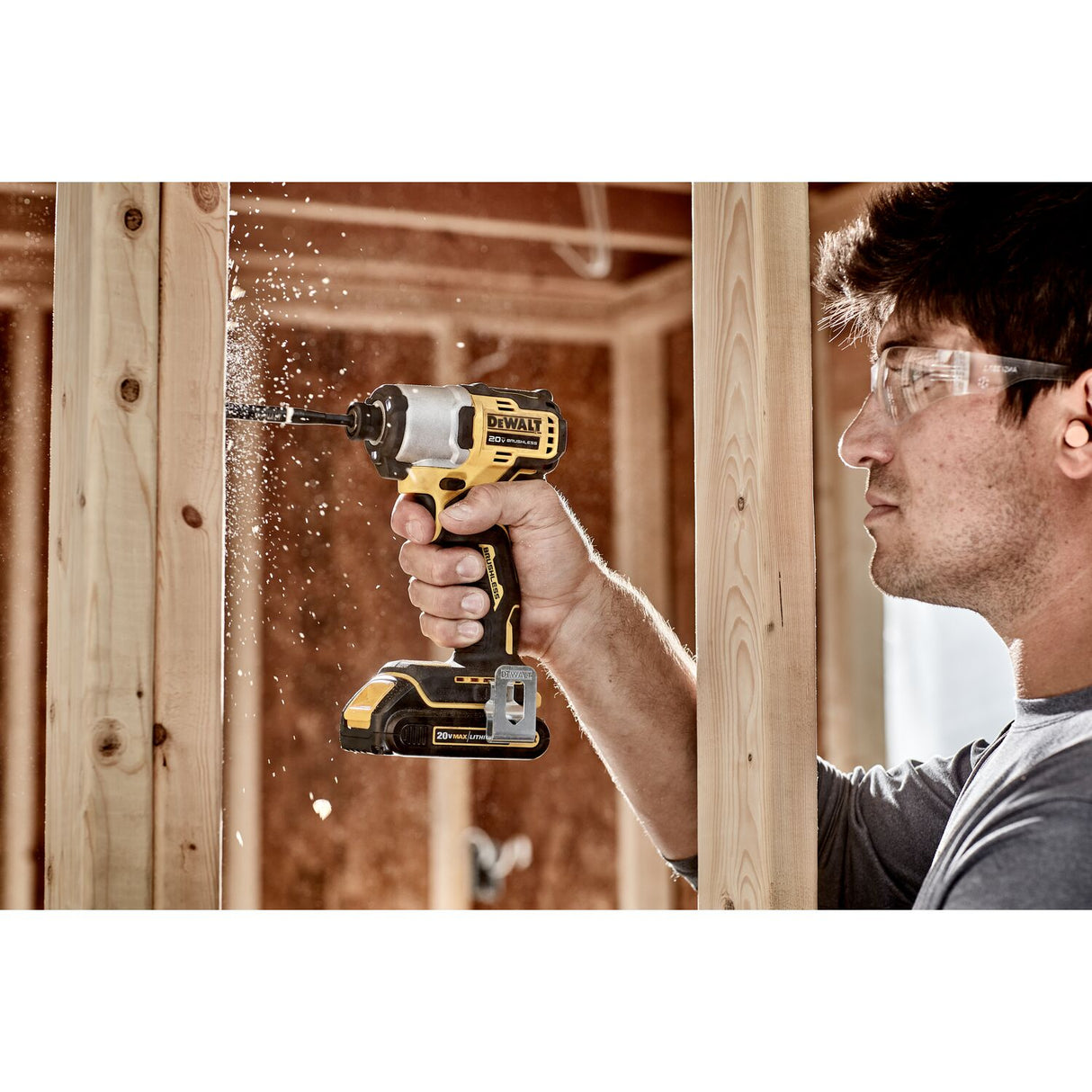 DeWalt DCF840C2 20V MAX* 1/4 in. Brushless Cordless Impact Driver Kit - 7