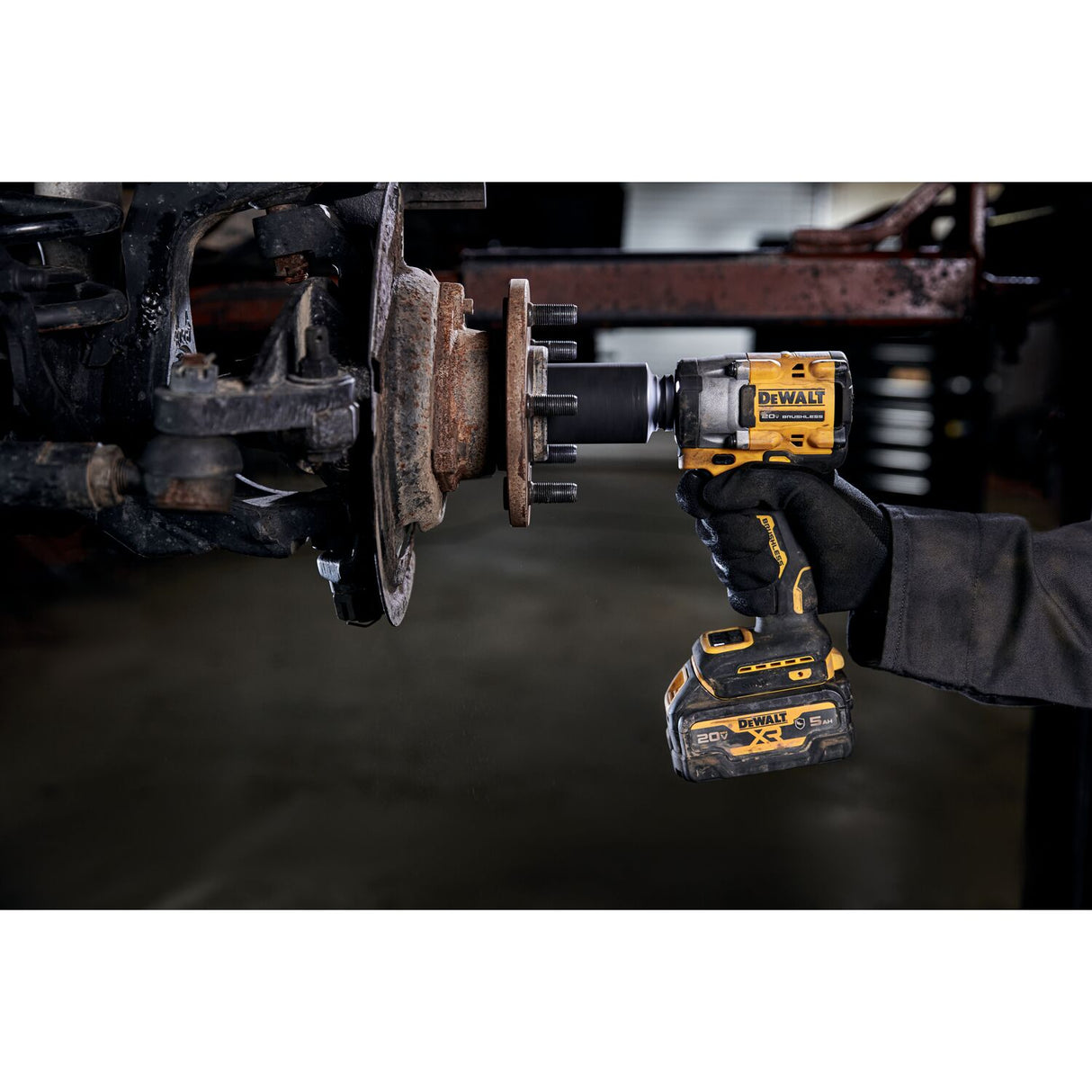 DeWalt DCF923B ATOMIC 20V MAX* 3/8 in. Cordless Impact Wrench with Hog Ring Anvil (Tool Only) - 6