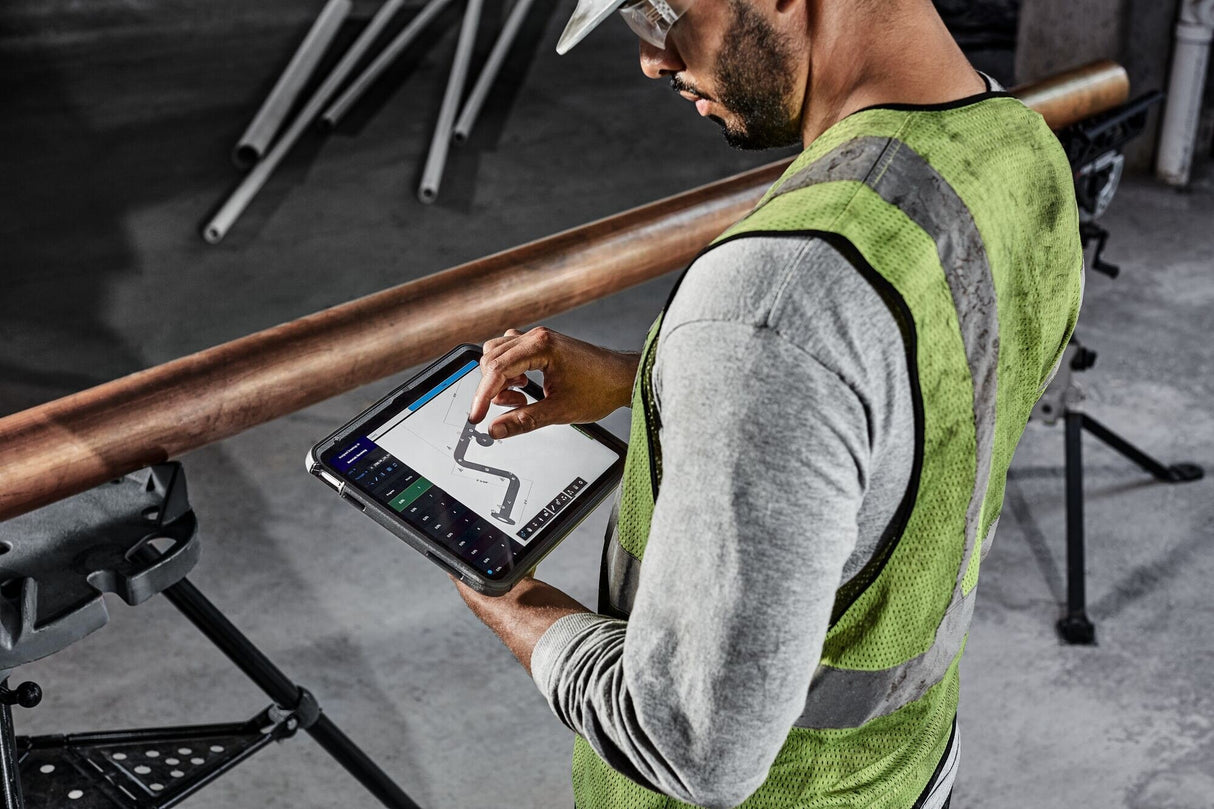 DeWalt  DCLE14301GB USB Rechargeable Green 3X180Line Laser Base Kit - 5