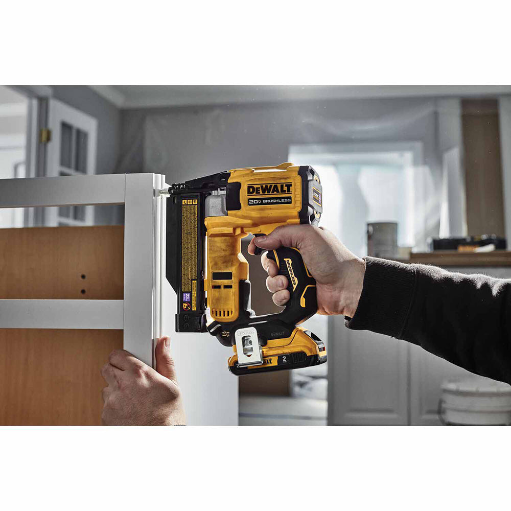 DeWalt DCN623D1 20V Max 23Ga Pin Nailer Kit - 8