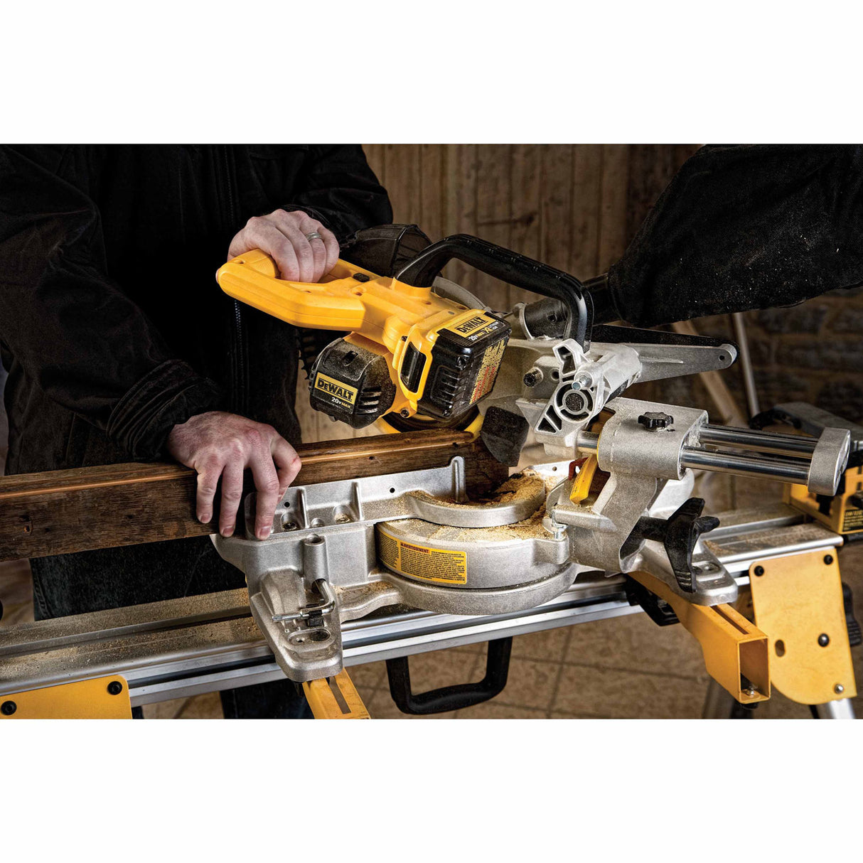 DeWalt DCS361M1 20V MAX 7-1/4" Cordless Sliding Miter Saw Kit - 7