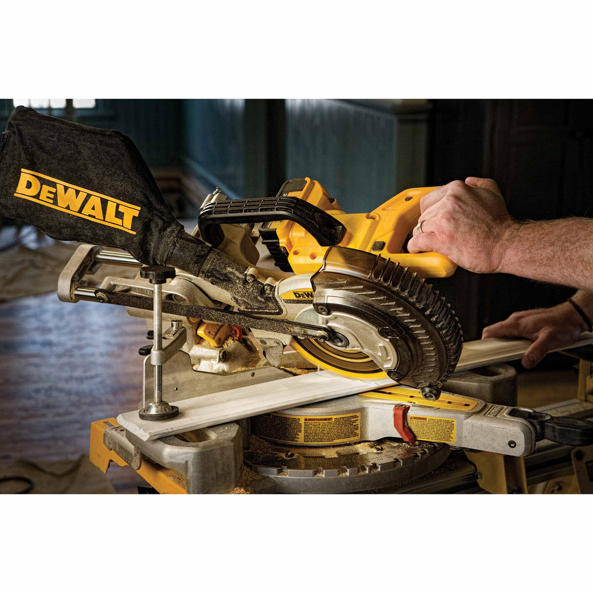 DeWalt DCS361M1 20V MAX 7-1/4" Cordless Sliding Miter Saw Kit - 12