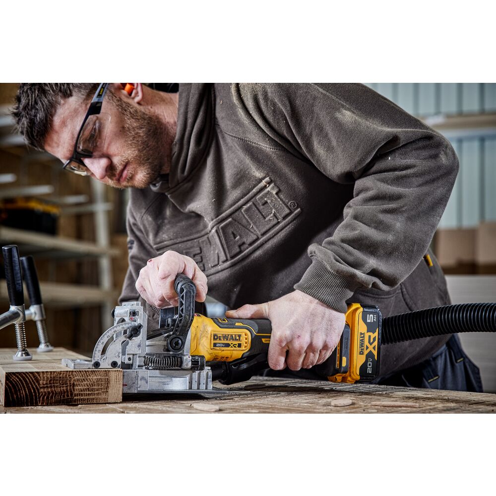 DeWalt DCW682B 20V MAX XR Brushless Cordless Biscuit Joiner (Tool Only) - 10