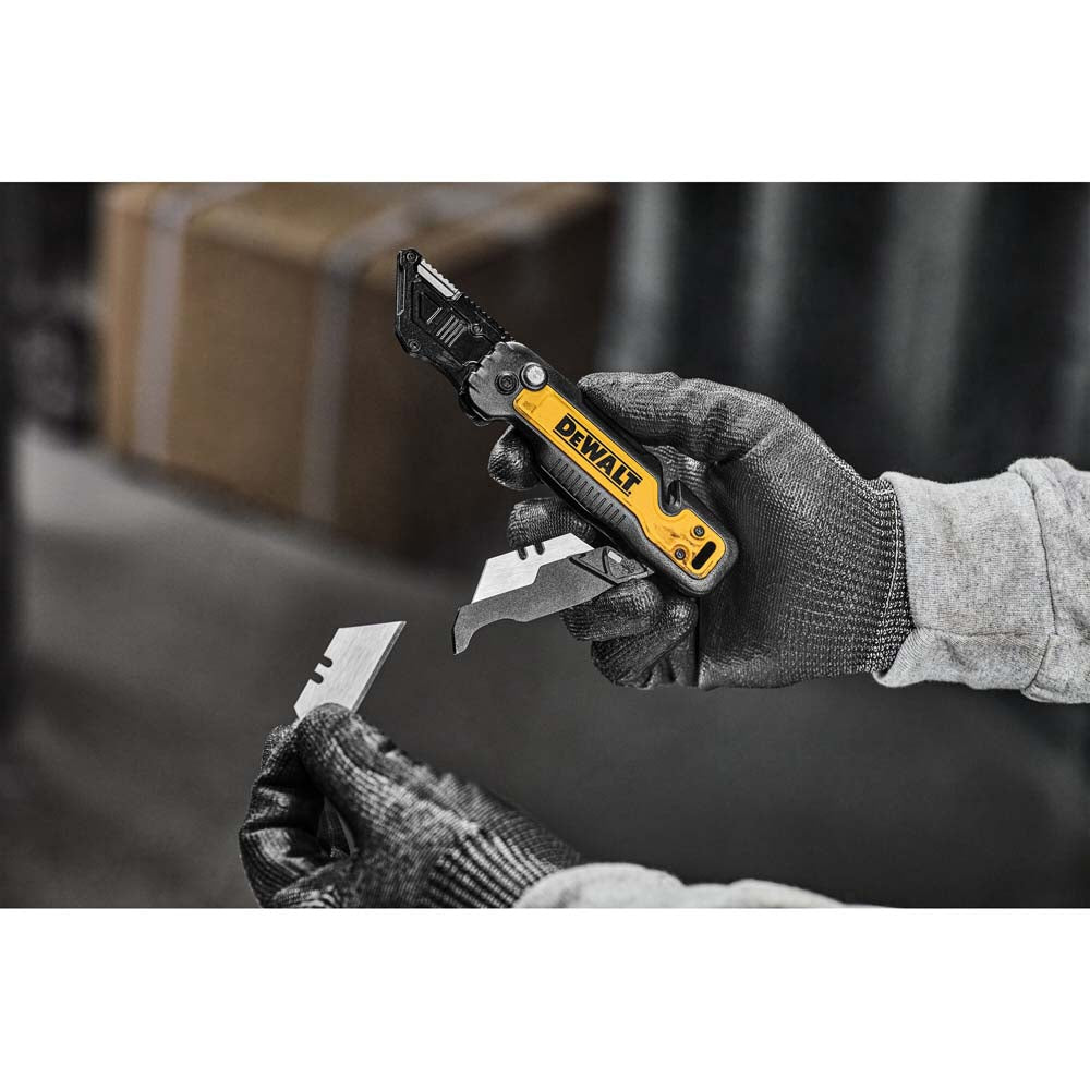 DeWalt DWHT10992 Push and Flip Folding Utility Knife with Storage - 19