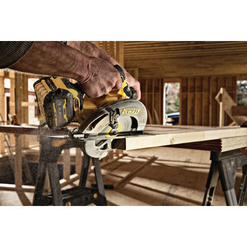 DeWalt DCS578X2 60V Max 7-1/4 Brushless Circ Saw Kit - 2