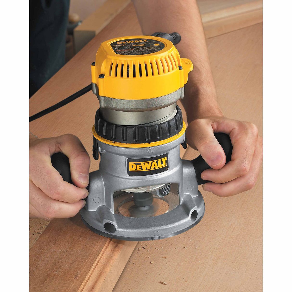 DeWalt DW618 - 3