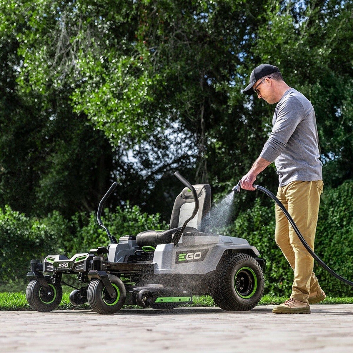 EGO ZT4214L 42 in. Z6 Zero Turn Riding Mower Kit with Six 56V 6.0Ah Batteries (6 Pack) - 4