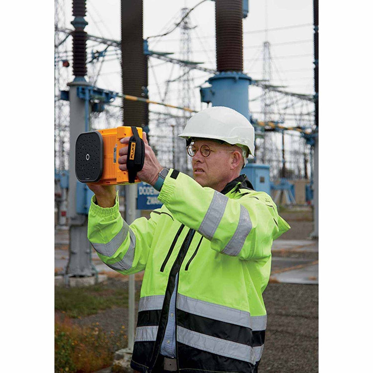 Fluke 6053095 II915 Industrial Acoustic Imager With SB140 Sound Beacon 40KHZ - 6
