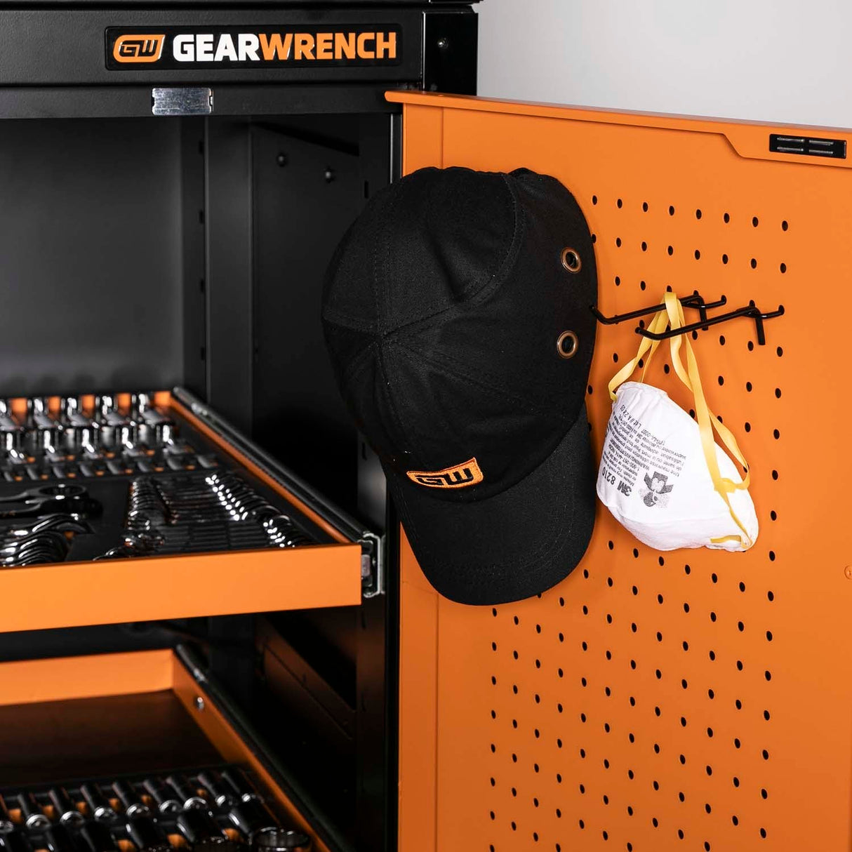 GearWrench 83238SL 28 in. x 30 in. Side Locker for Professional Mobile Workbench System - 6