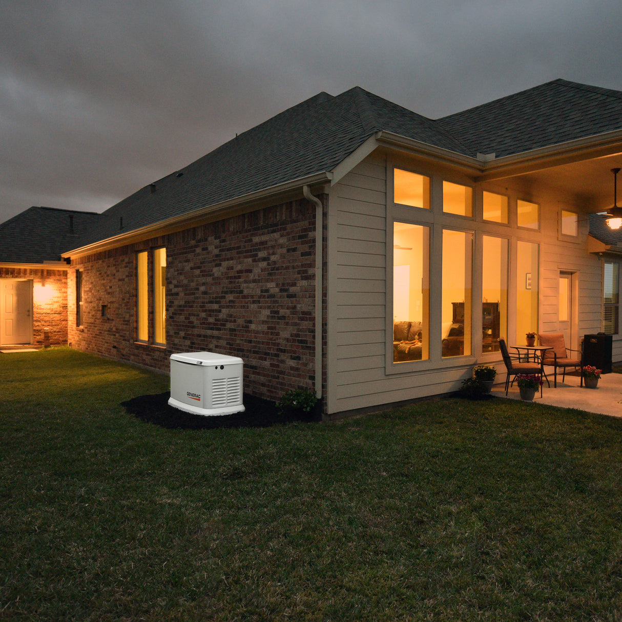 Generac 7172 Guardian 10kW Home Backup Generator with 16-circuit Transfer Switch WiFi-Enabled - 9