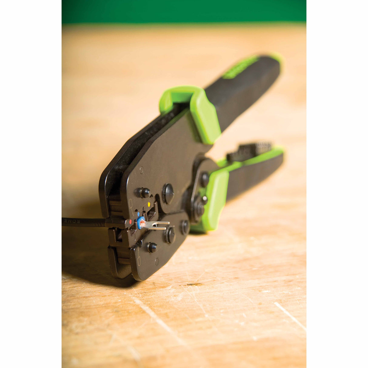 Greenlee K210 Crimping Tool with 10873, 10874, and 10875 Die Sets - 4