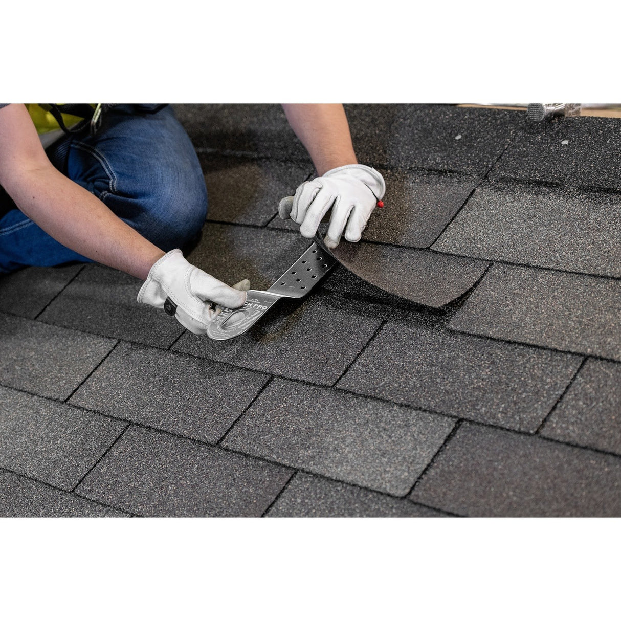 Guardian 10545 Pitch Pro Slotted Roof Anchor for Asphalt Shingle Roofs Gray (25 Pack) - 4
