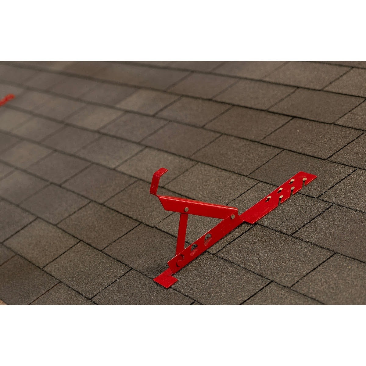 Guardian 2501 10 in. x 45 Degree Heavy Duty Fixed Roof Bracket Fits 2 x 10 Plank - 5