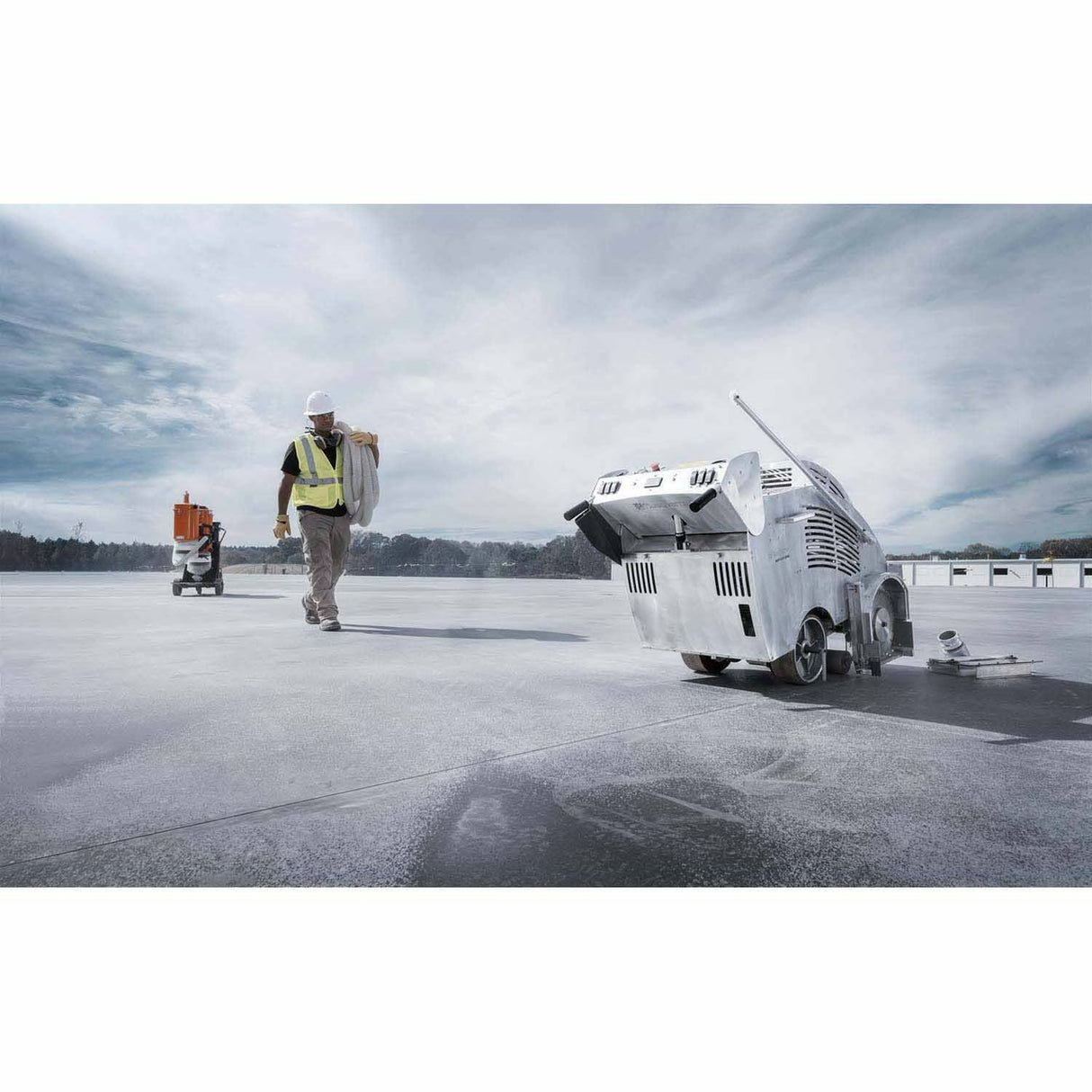 Husqvarna 966845604 Soff-Cut 4200 Early-Entry Concrete Saw with Vacuum Port - 4