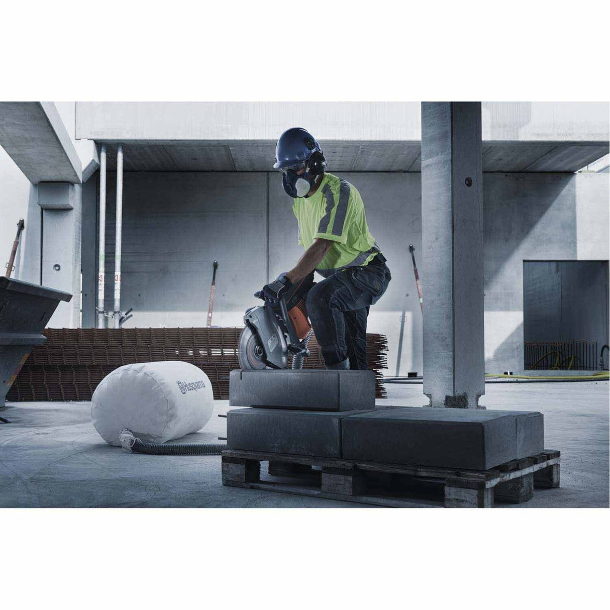 Husqvarna 967942001 K 770 Dry Cut Gas Power Cutter with Integrated Dust Extraction, 12 in Blade - 9