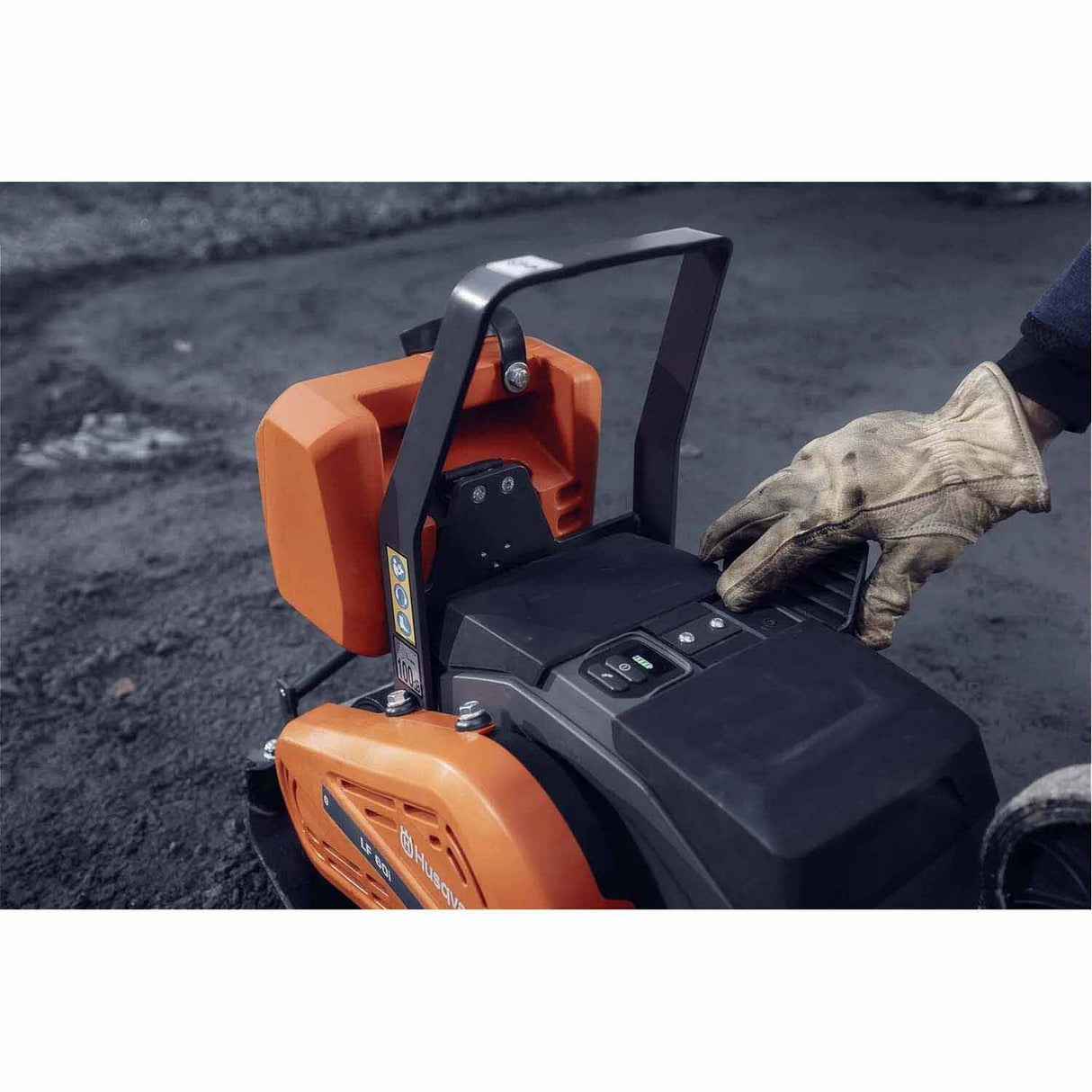Husqvarna 970516801 LF 60i LAT 350mm Battery-Powered Forward Plate Compactor, 36V (Tool Only) - 8