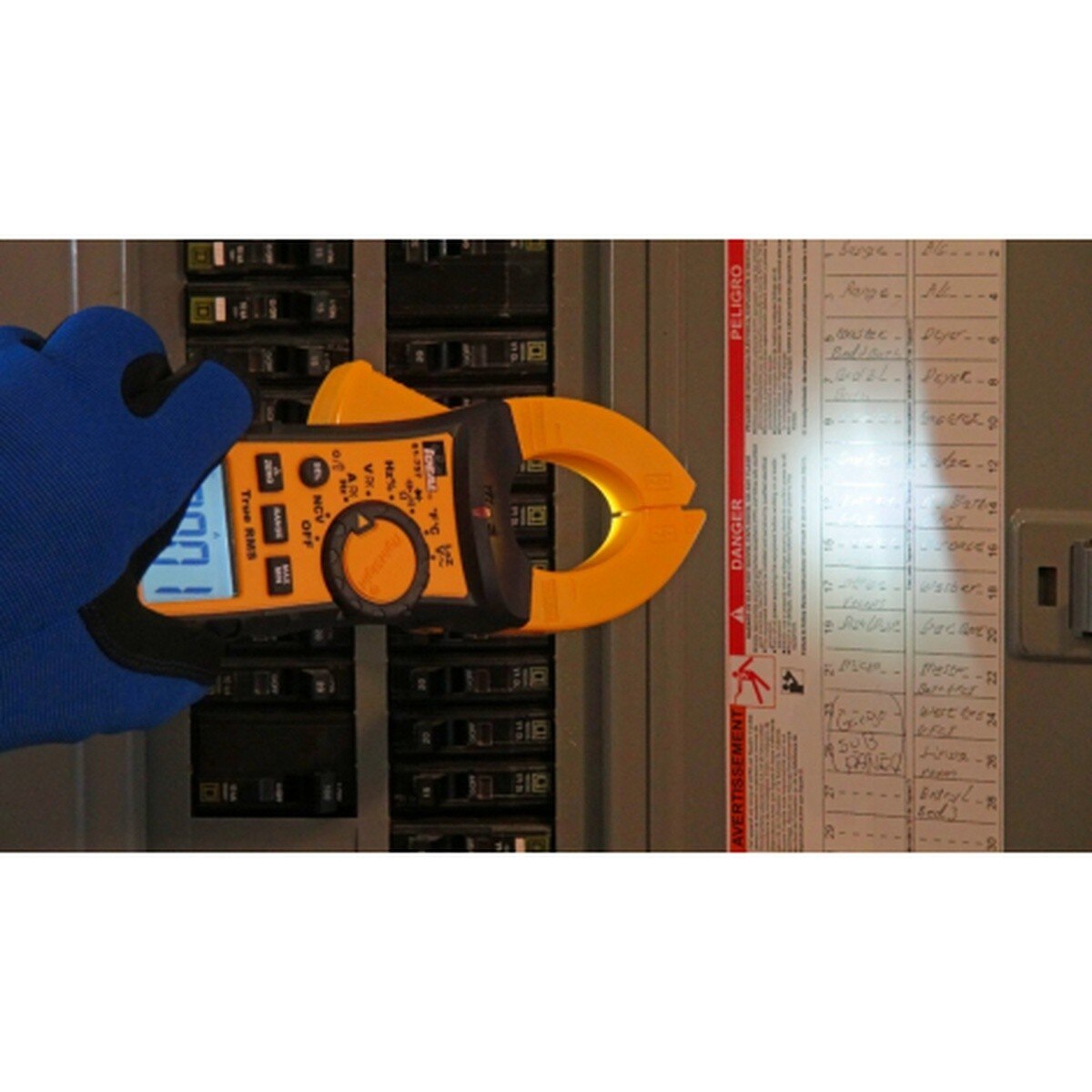 Ideal 61-757 600A AC/DC True RMS Clamp Meter with TightSight, Flashlight, NCV and Temperature - 4