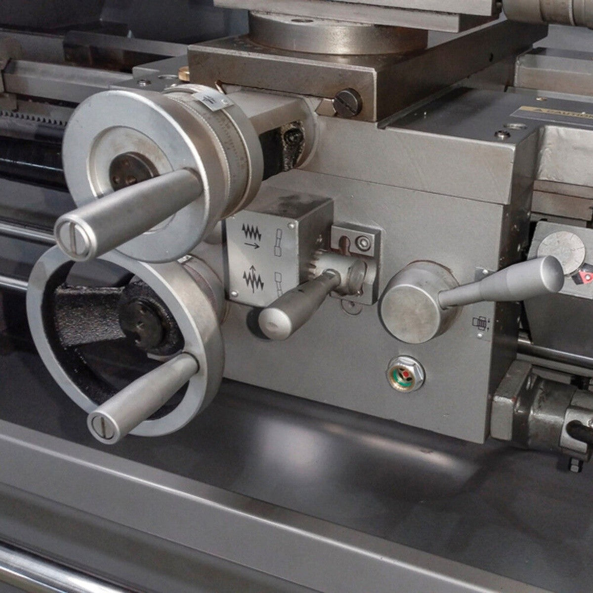 Jet JT1-3265 14" x 40" Geared Head Engine Lathe with Collet Closer - 4