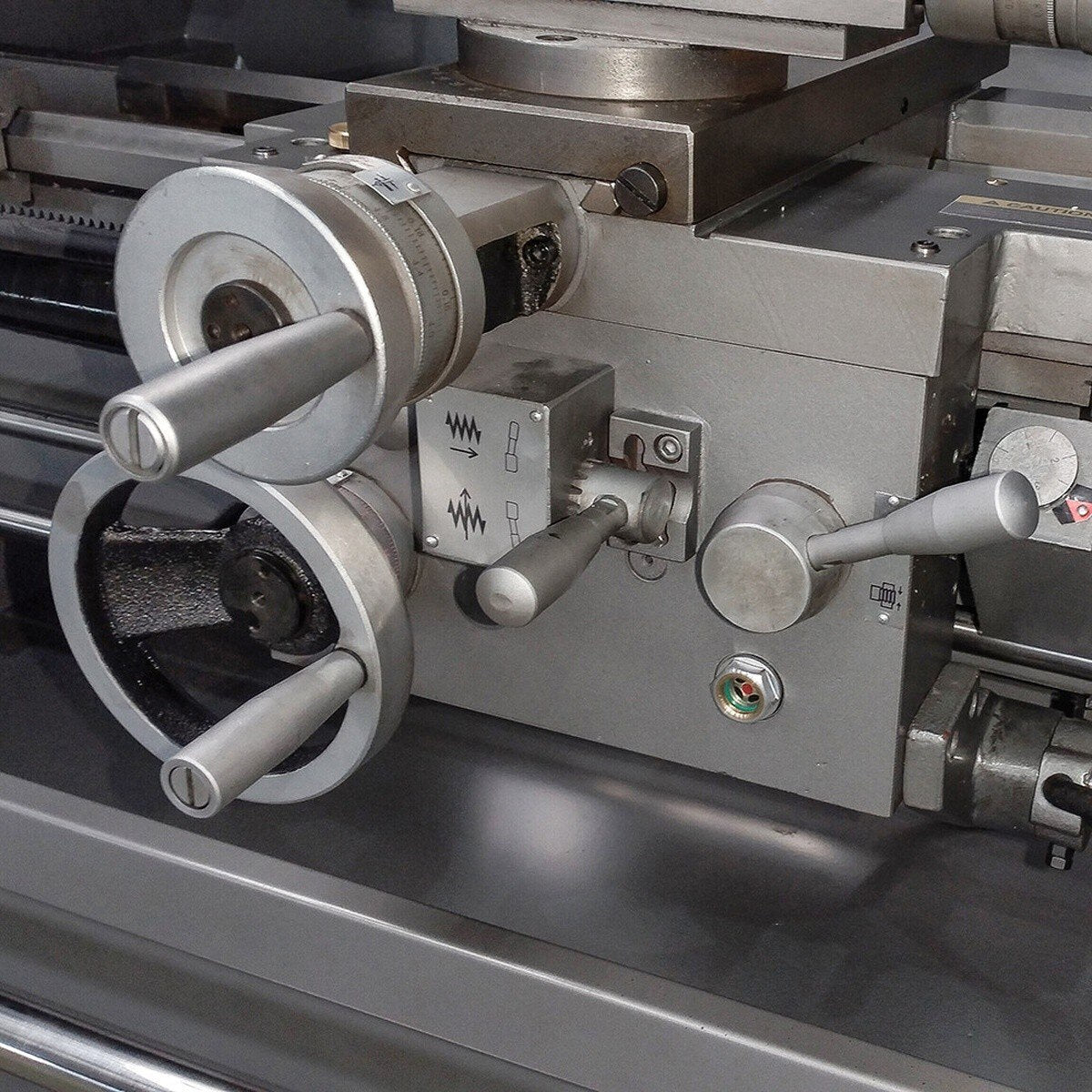 Jet JT1-3269 14x40 Geared Head Engine Lathe with Newall NMS800 DRO - 2