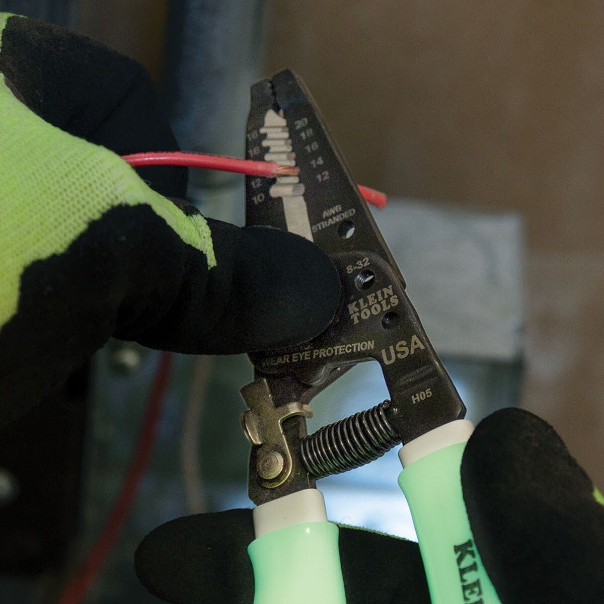 Klein 11055GLW High-Visibility Klein-Kurve Wire Stripper / Cutter (Each) - 9